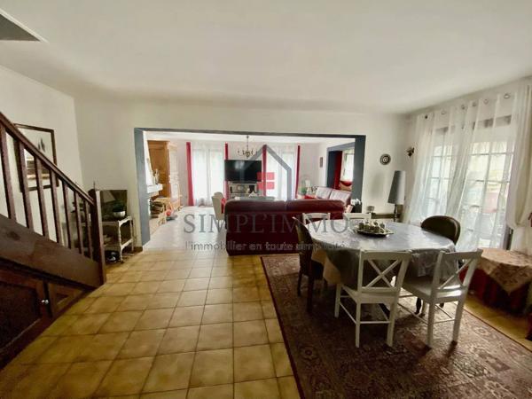 Maison familiale 147 m² – 4 chambres – Grand terrain