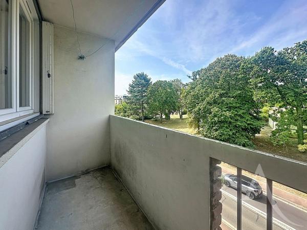 EXCLUSIVITÉ - Appartement F3 56 m² avec balcon, 2 chambres, cave et cuisine équipée