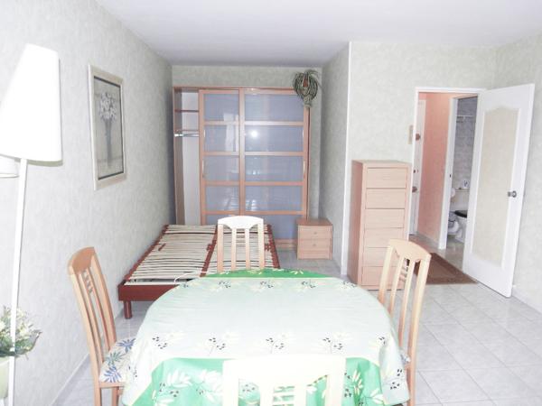 APPARTEMENT POISSY - 1 pièce(s) - 31 m2