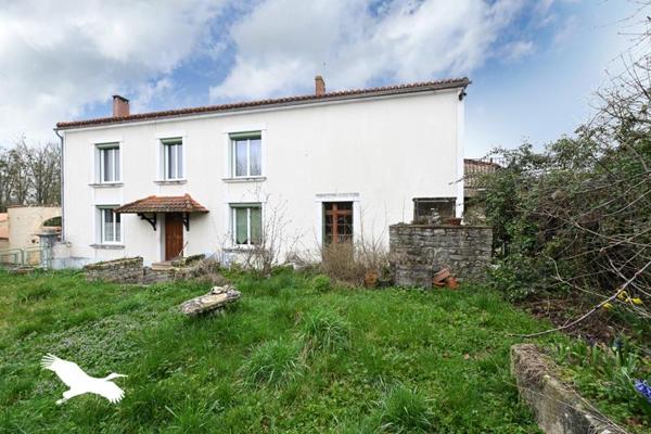 Maison à vendre |  Anais |  9 pièces | 233 m²