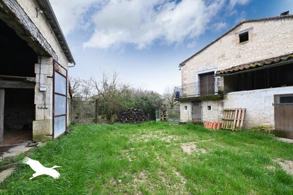 Maison à vendre |  Anais |  9 pièces | 233 m²