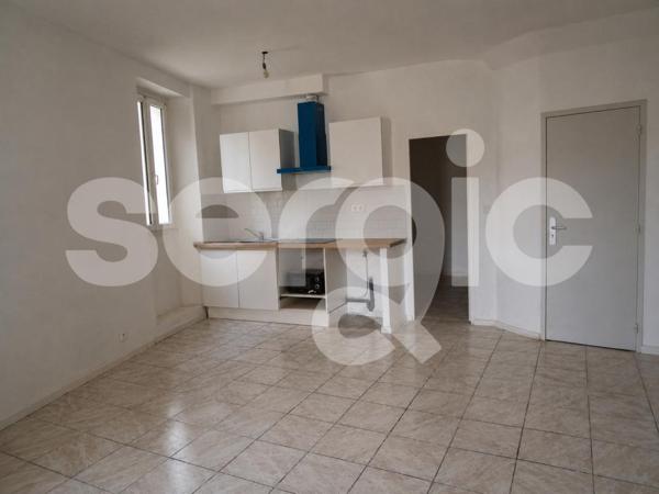 Location 4 Pieces 60 13004 Marseille 57 1018 01 0009