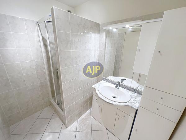 Appartement à vendre Merignac - 4 pièces, 75m² avec 2 chambre(s) à 234 500€ - AJP Immobilier Mérignac