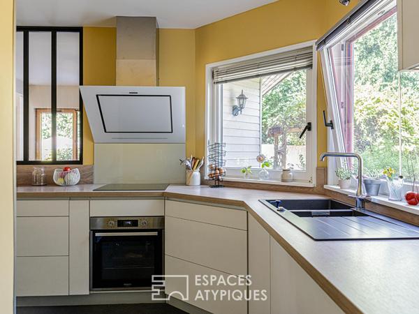 Maison contemporaine en bois avec piscine