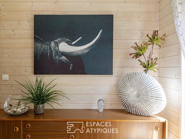 Maison contemporaine en bois avec piscine
