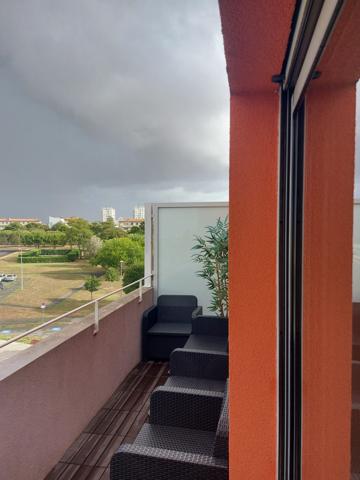 T2 quartier Port Neuf en bail meublé à l’année