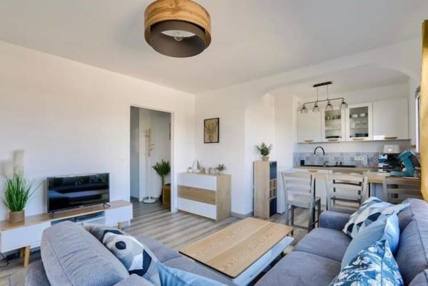 T2 quartier Port Neuf en bail meublé à l’année