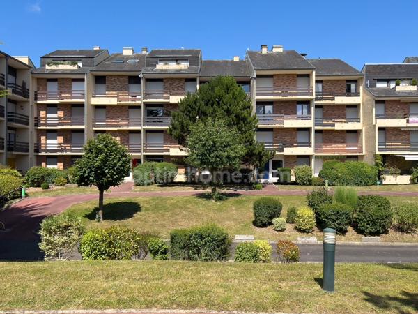 Cabourg - garage Box de 12 m², dans une résidence -