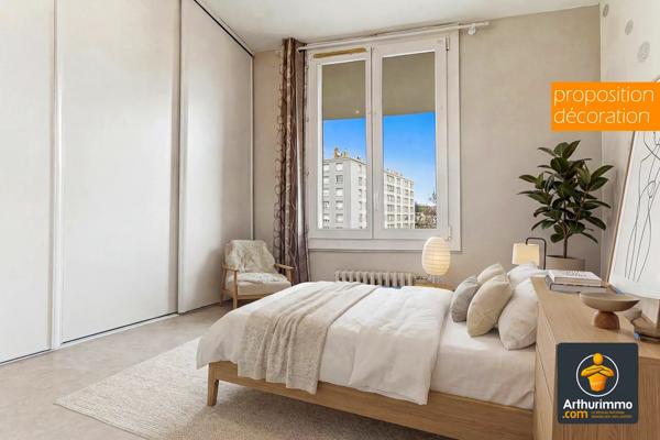 Vente                                                      Appartement
                        
                     3 pièces                      56 m2                     à La Mulatière