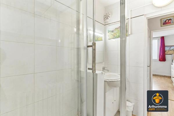 Vente                                                      Appartement
                        
                     3 pièces                      56 m2                     à La Mulatière