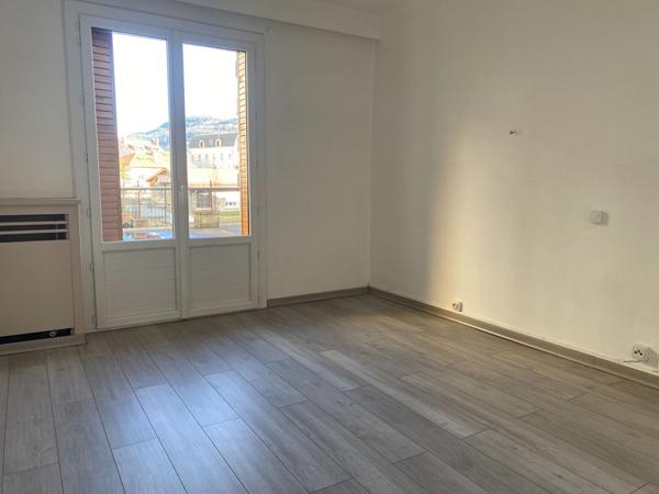 Appartement 4 pièces de 94 m² avec terrasse de 20m²