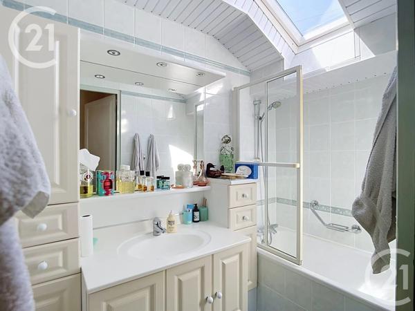 Maison à vendre  7 pièces - 148,80 m 2   NANTES  - 44