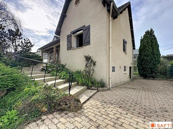 Au calme, quartier recherché, proche centre