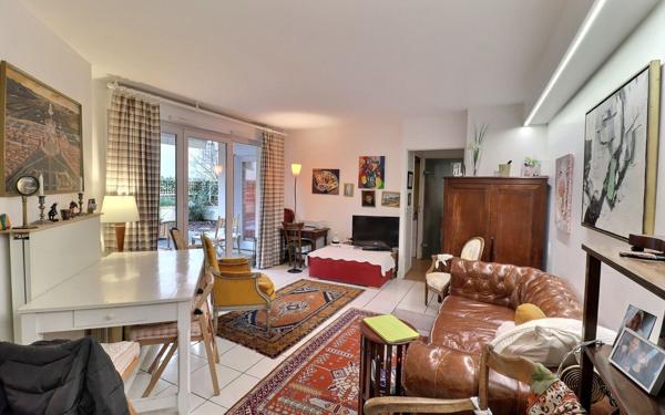 Appartement à vendre    2 pièces • 46 m2 Chaville