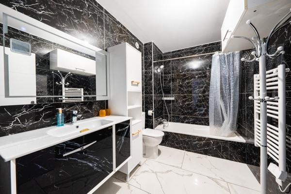 Perpignan Sud T3 récent (2021) avec terrasse, parking et climatisation  145 000 € FAI