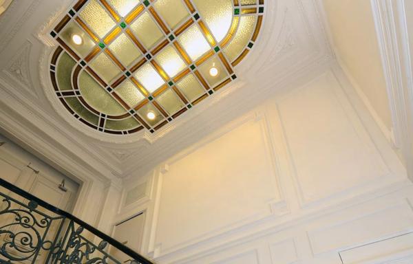 Hôtel particulier luxueux, investissement meublé, géré