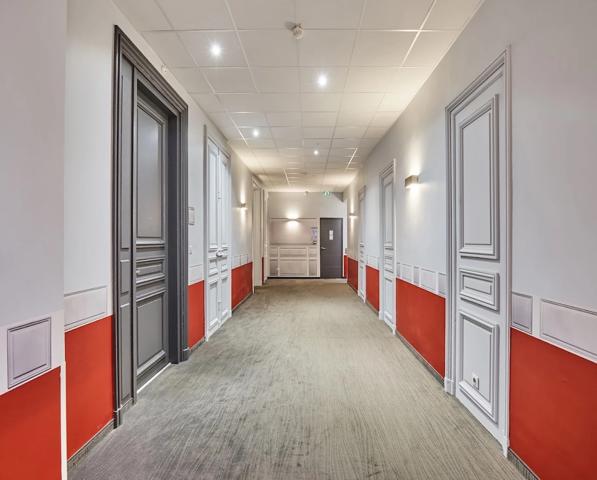 Hôtel particulier luxueux, investissement meublé, géré