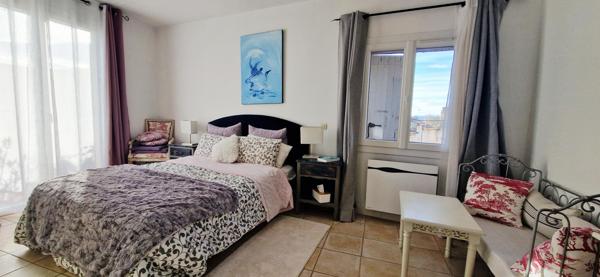 maison quartier le puy 84500 bollene cour terrasse et patio Bollène (84500)