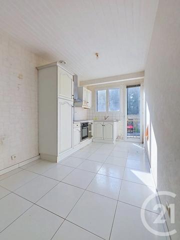 Maison à vendre  8 pièces - 140 m 2   CHATEAUBRIANT  - 44