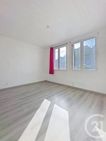 Maison à vendre  8 pièces - 140 m 2   CHATEAUBRIANT  - 44