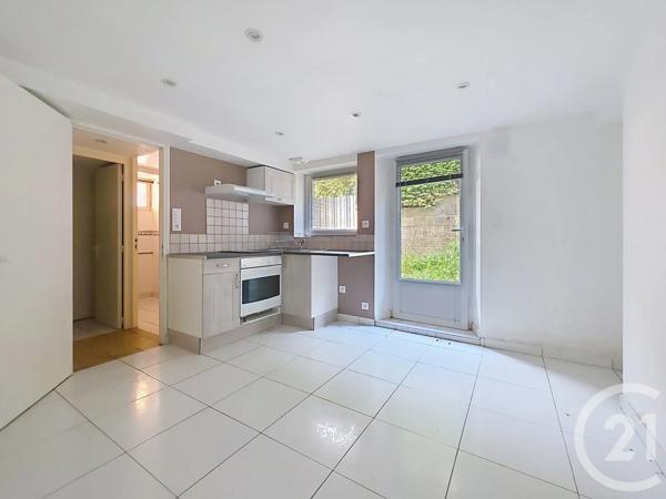 Maison à vendre  8 pièces - 140 m 2   CHATEAUBRIANT  - 44