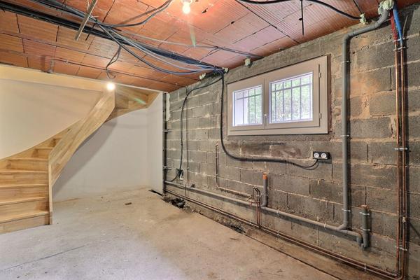 MAISON T5 AVEC SOUS SOL - LESCURE D'ALBIGEOIS