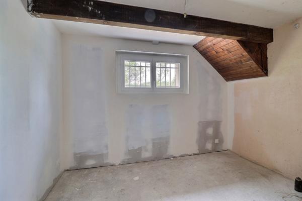 MAISON T5 AVEC SOUS SOL - LESCURE D'ALBIGEOIS