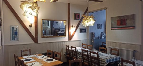 Fond de commerce restauration traditionnelle en centre ville, rue piétonne - terrasse