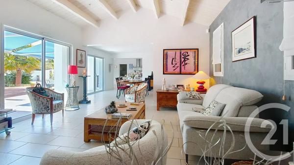 Maison à vendre  8 pièces - 143 m 2   SOULLANS  - 85