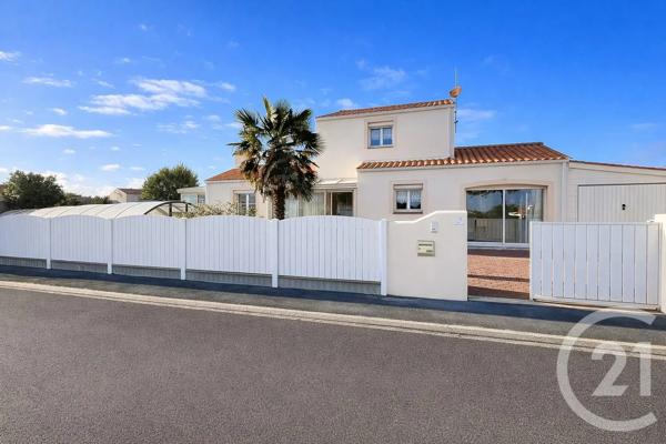 Maison à vendre  8 pièces - 143 m 2   SOULLANS  - 85