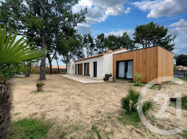 Maison à vendre  8 pièces - 143 m 2   SOULLANS  - 85