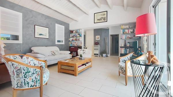 Maison à vendre  8 pièces - 143 m 2   SOULLANS  - 85