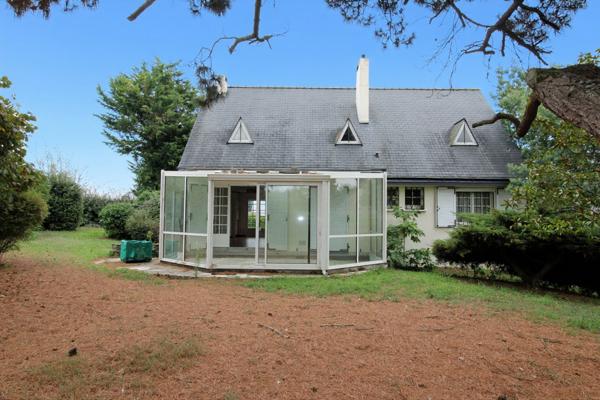 JOLI PAVILLON 5 CHAMBRES 155M2 SUR SOUS SOL TOTAL