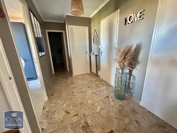 Maison à louer 5 pièces 143.97m² Châtenoy-le-Royal (71880)