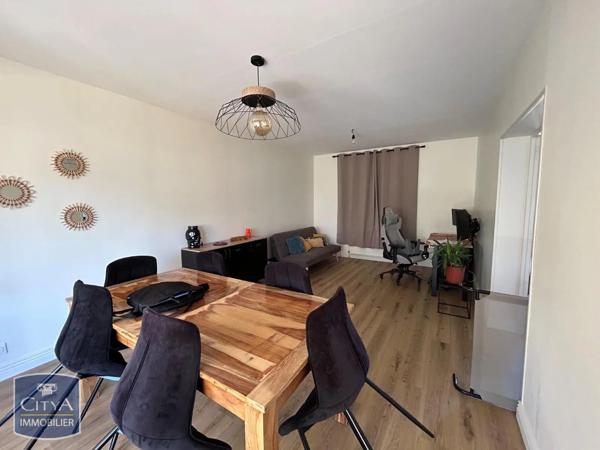Maison à louer 5 pièces 143.97m² Châtenoy-le-Royal (71880)