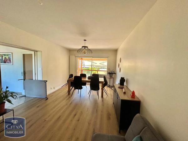 Maison à louer 5 pièces 143.97m² Châtenoy-le-Royal (71880)