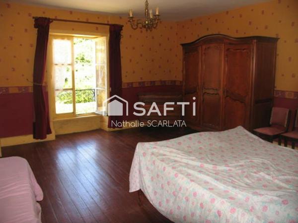 Corps de ferme à rénover avec dépendances