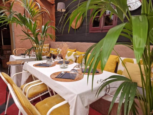 Fond commerce Restaurant cuisine du monde