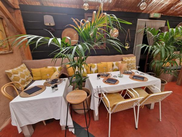 Fond commerce Restaurant cuisine du monde