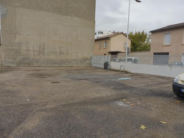 Parking · Location Lyon (69003)