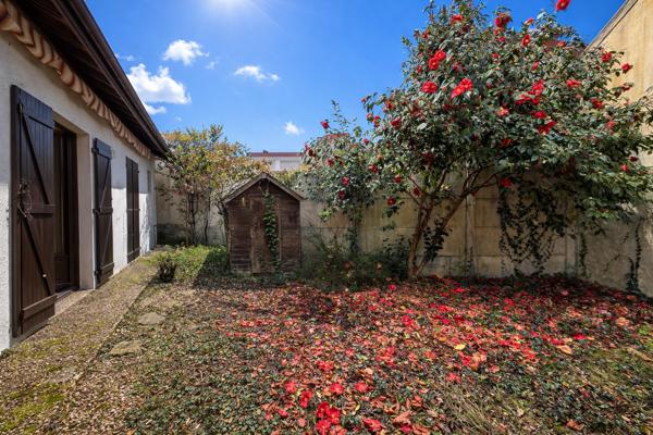ARCHITECTURE À REPENSER - 1980 -Maison avec jardin - Arcachon