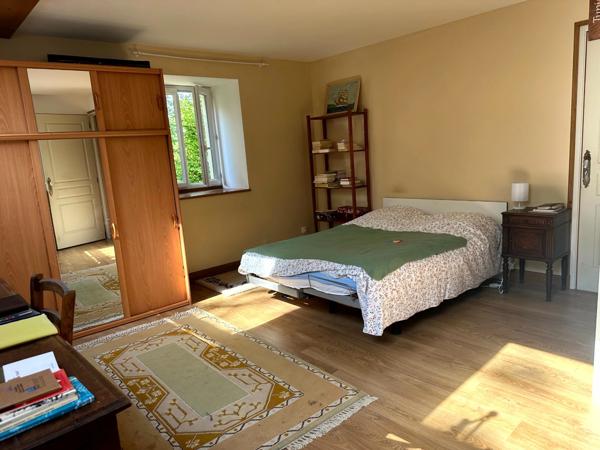 Maison de caractère – Village perché de Bourgogne – 116 m² + greniers – Proche Pouilly-en-Auxois (8 km) – A6, Dijon, Beaune