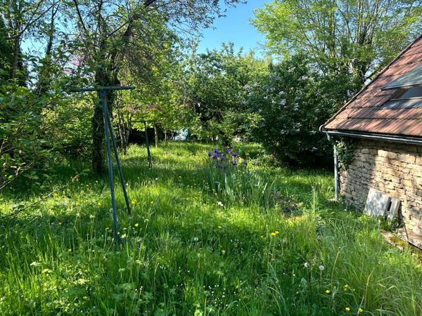 Maison de caractère – Village perché de Bourgogne – 116 m² + greniers – Proche Pouilly-en-Auxois (8 km) – A6, Dijon, Beaune