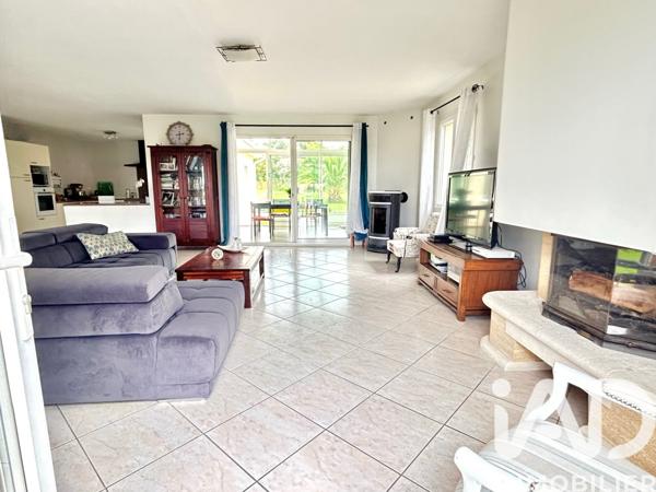 Maison à vendre 7 pièces 196 m² Saint-André-de-Seignanx