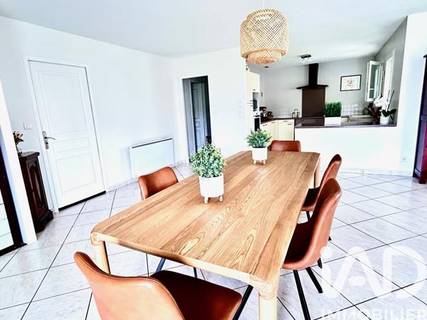 Maison à vendre 7 pièces 196 m² Saint-André-de-Seignanx