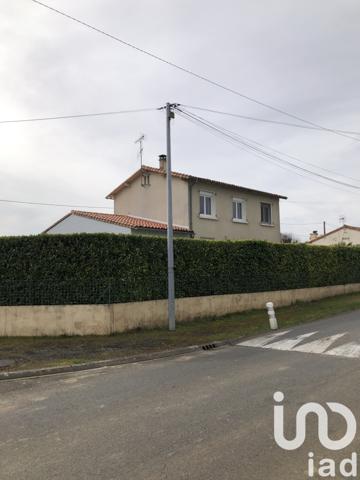 Maison à vendre 7 pièces 157 m² Charroux