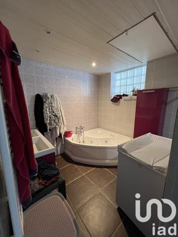 Maison à vendre 7 pièces 157 m² Charroux
