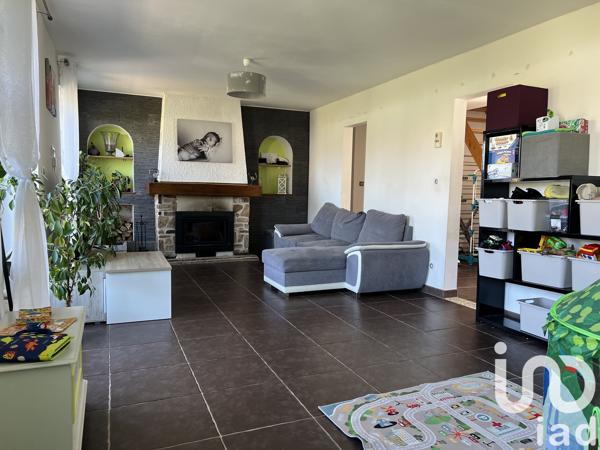 Maison à vendre 7 pièces 157 m² Charroux