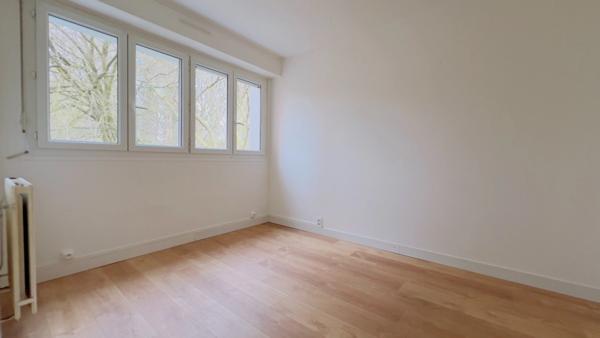 Quimper Ouest - Appartement T4 de 78 m² habitable - 1 loggia - Une terrasse - Cave.