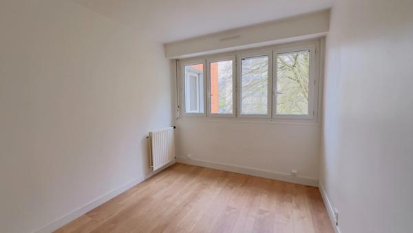 Quimper Ouest - Appartement T4 de 78 m² habitable - 1 loggia - Une terrasse - Cave.